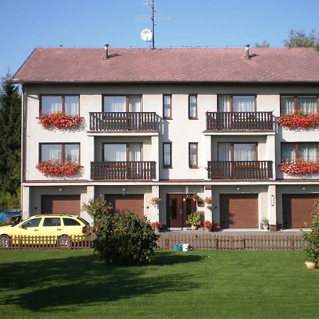 Apartman Orlik Nad Vltavou Bagian luar foto